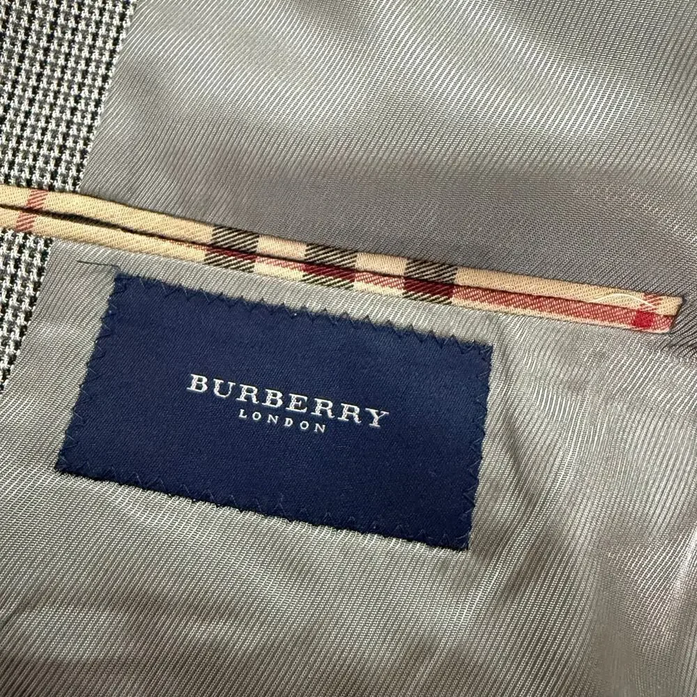 Burberry London Men's Kensington T Model Wool Blazer Sport Coat Gray Check 42R